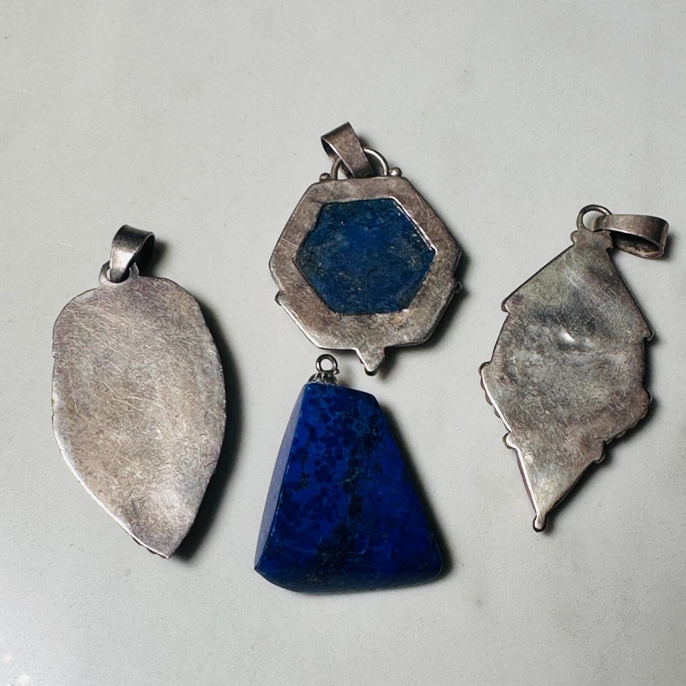 Two Lapis Lazuli Pendants - Plus Two Similar Stones Red and Green - Picture 6 of 6